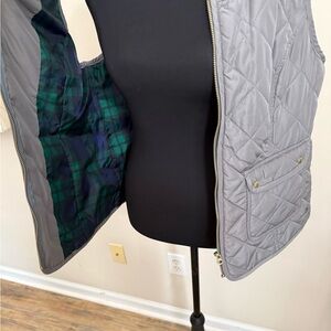 Crown & Ivy Gray Quilted Vest with Green Plaid Lining